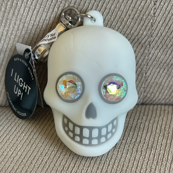 Bath & Body Works Ghost/Skull GITD Light Up Halloween 2024 Pocketbac Holders NWT - Picture 6 of 16